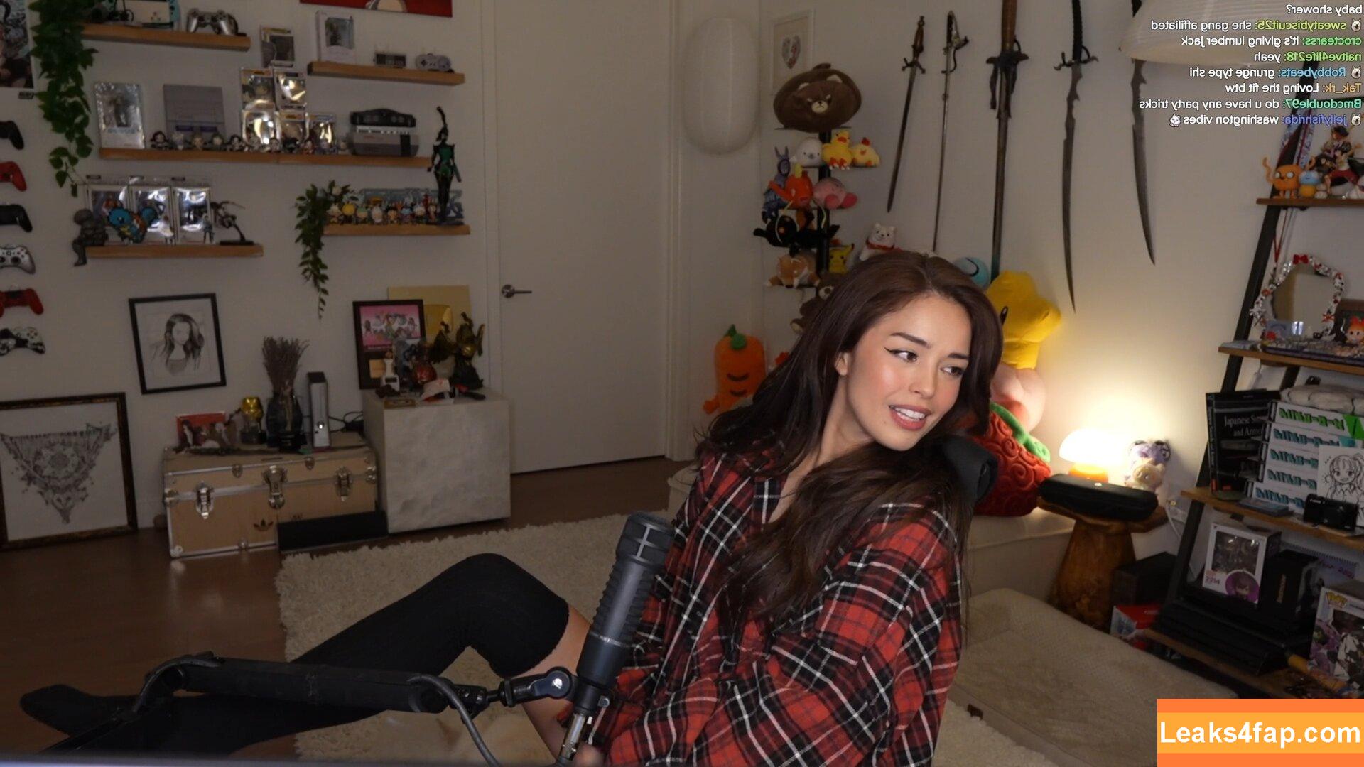 Valkyrae /  leaked photo photo #2309