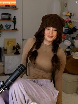 Valkyrae photo #2049