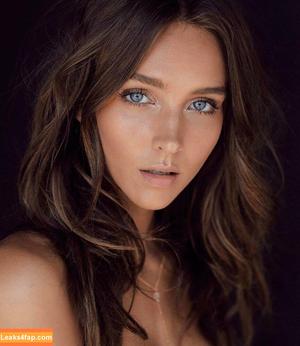 Rachel Cook photo #0013
