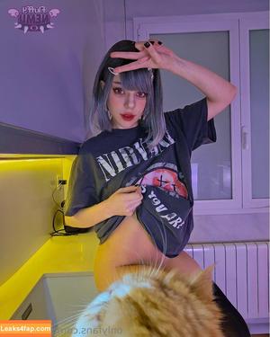 fluffynemu photo #0006