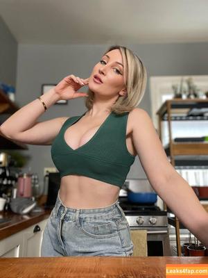 Holly Wolf photo #0480