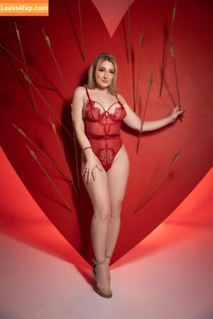 Holly Wolf photo #0707