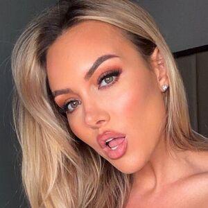 Jenna Hoskins photo #0003