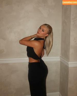 Katie Sigmond фото #0021
