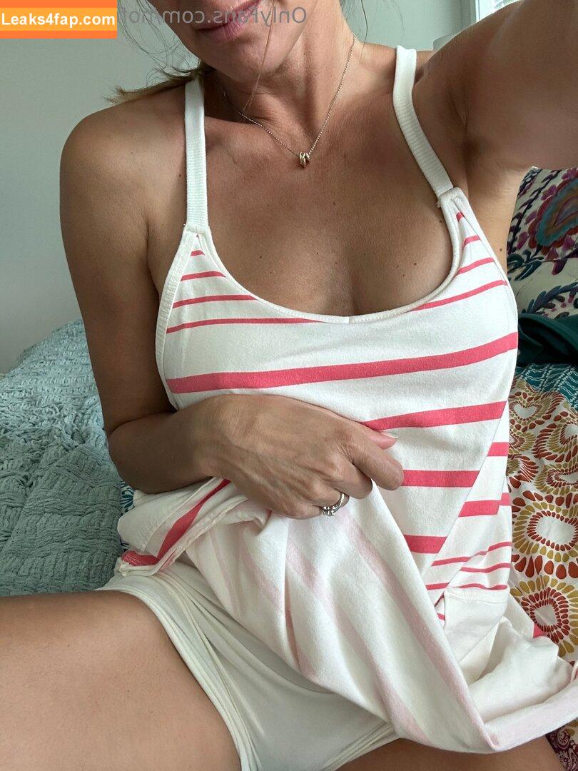 nofacemom77 / jess.noface leaked photo photo #0008