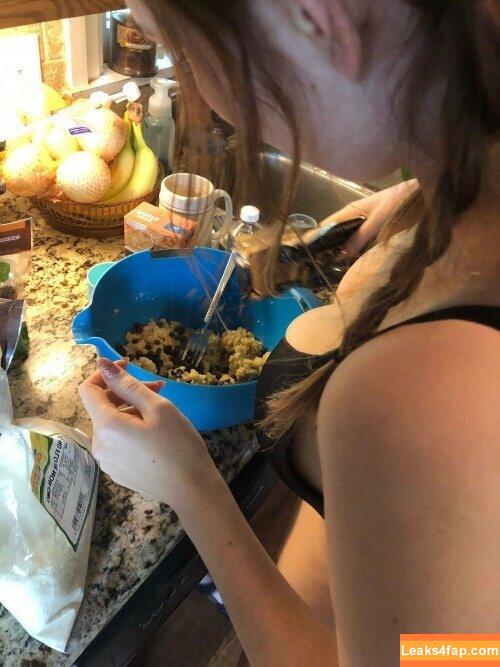 OMGCosplay / Mags.IRL / magsgonewild leaked photo photo #0334