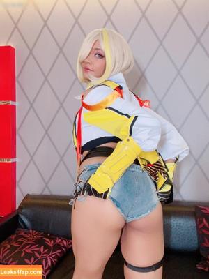 Pattie Cosplay photo #0702
