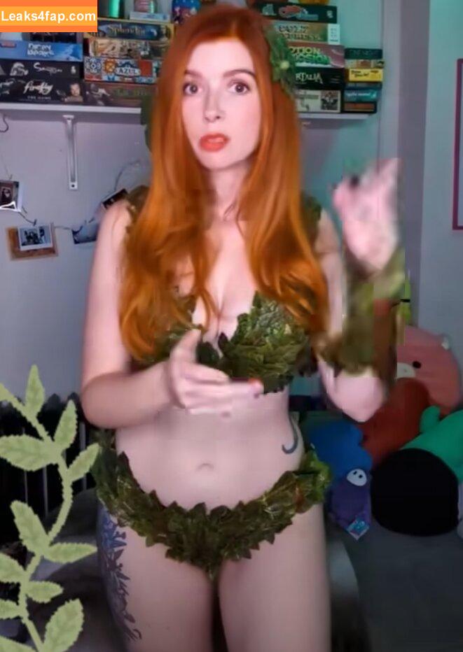 Vampx13 / Amanda McKnight / Gwen Wattson leaked photo photo #0021