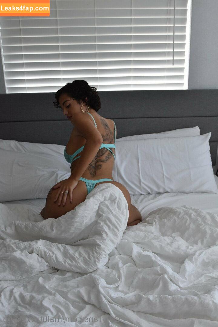 Malu Trevejo / malutrevejo / malutrevejo15 / malutrevejo18 leaked photo photo #0011