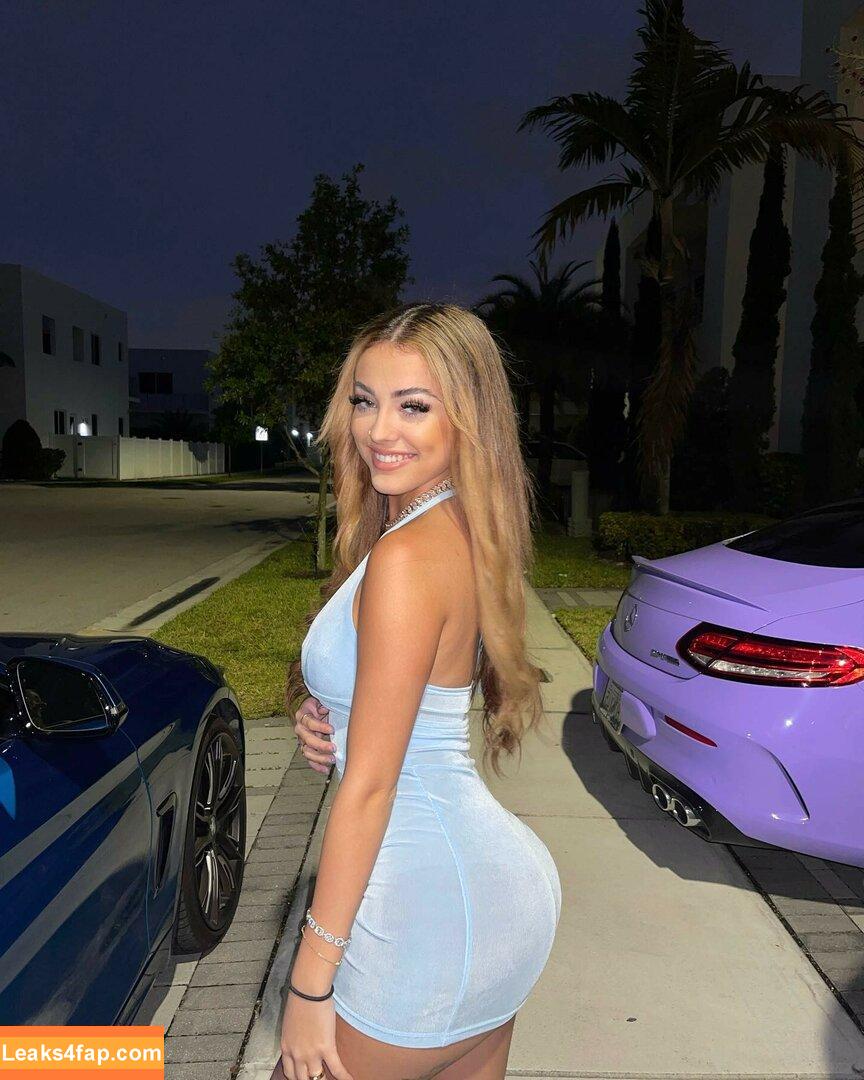 Malu Trevejo / malutrevejo / malutrevejo15 / malutrevejo18 leaked photo photo #0027
