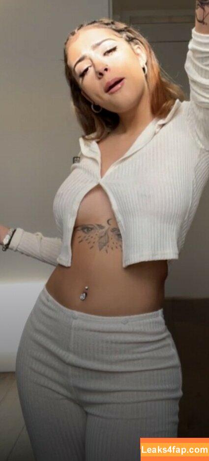 Malu Trevejo / malutrevejo / malutrevejo15 / malutrevejo18 leaked photo photo #0105