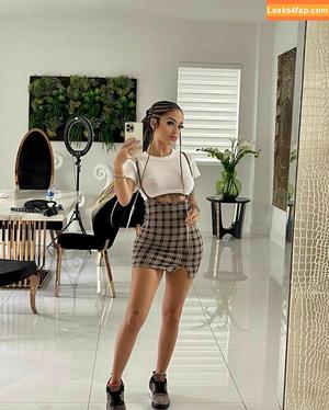 Malu Trevejo photo #0038