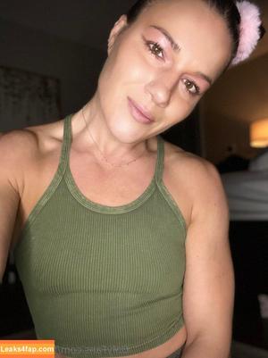 Felice Herrig photo #0012