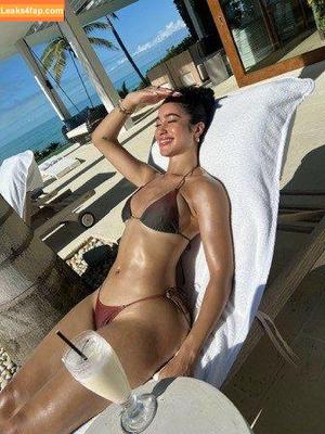 Lala Baptiste photo #0001