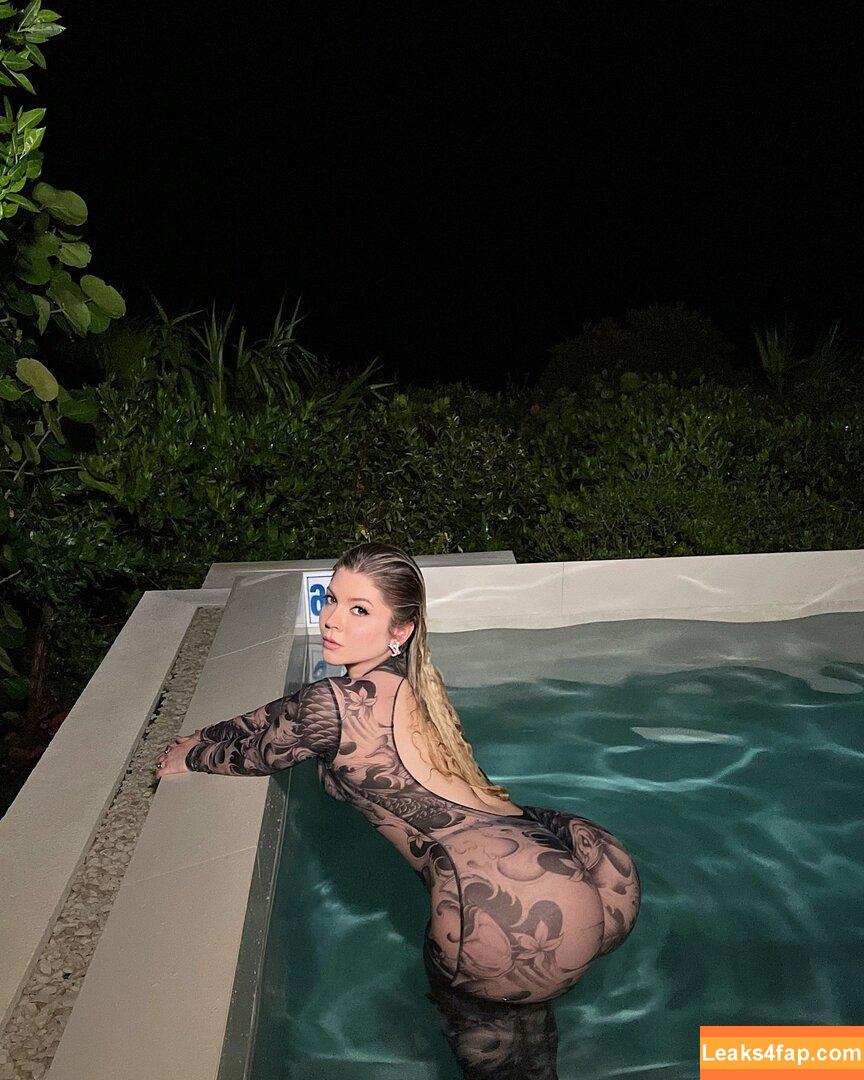 Lindsay Capuano / lindsaycapuano leaked photo photo #0003