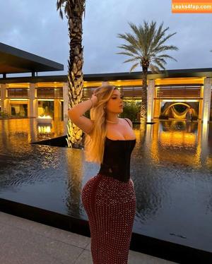 Lindsay Capuano photo #0074
