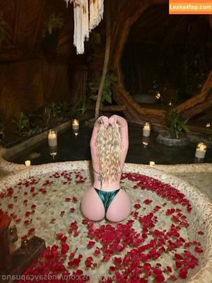 Lindsay Capuano photo #0095