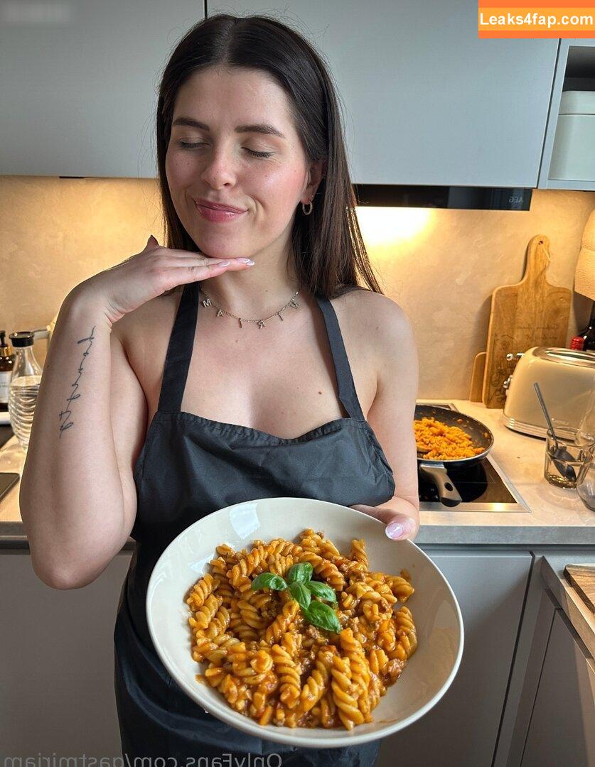 Miriam Gast /  leaked photo photo #0002