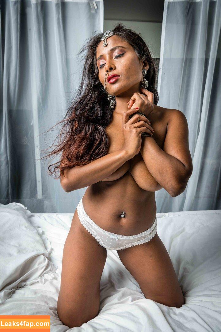 Nikita Gokhale / Nikita Gordijn / nikitagokhale leaked photo photo #0008