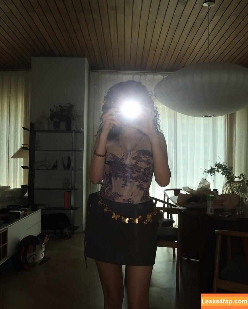 Pokimane / pokimanelol / pokinaneonlyfan leaked photo photo #0029