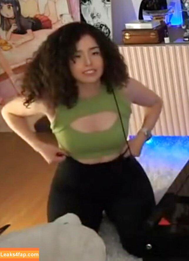 Pokimane / pokimanelol / pokinaneonlyfan слитое фото фото #0232