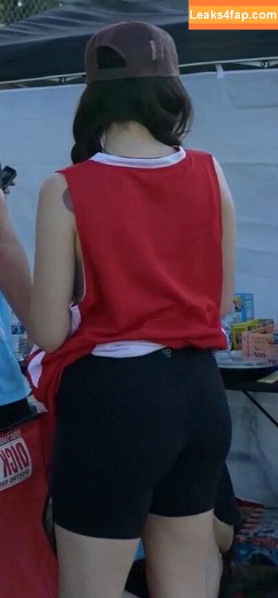 Pokimane / pokimanelol / pokinaneonlyfan leaked photo photo #0363