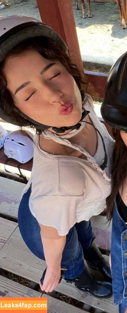 Pokimane / pokimanelol / pokinaneonlyfan leaked photo photo #0394