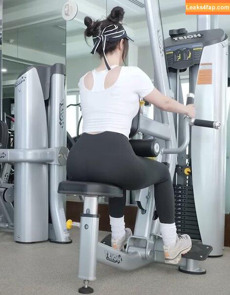 Pokimane / pokimanelol / pokinaneonlyfan слитое фото фото #0395