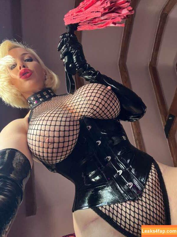 Rebecca More / Rebecca Moore / https: / more_milf / queen0ftheeast leaked photo photo #0304