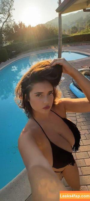 Sarah Curr photo #0004