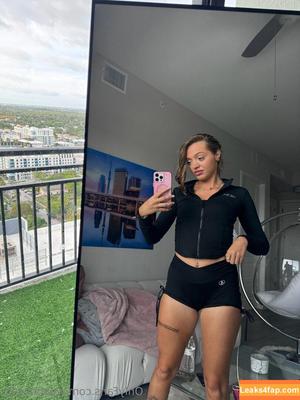 woahhvicky photo #0025