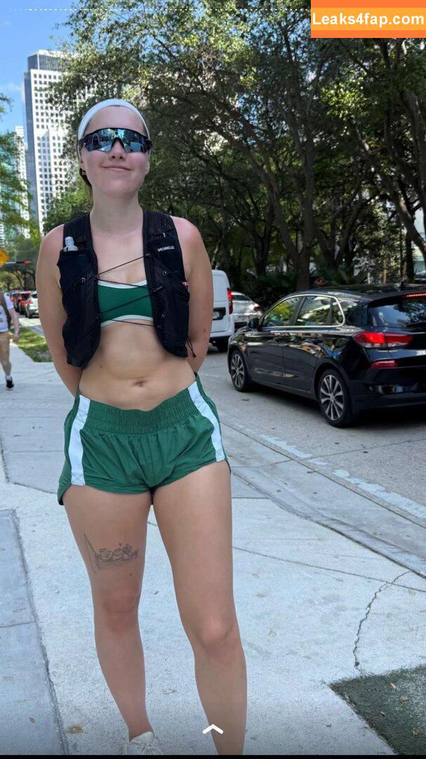 Pineapplebrat / Alice Klomp / pineapplebratt79 leaked photo photo #0002