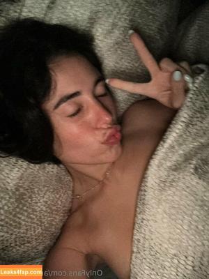 Angie Varona photo #0318