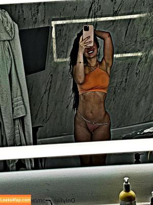 Angie Varona photo #0364