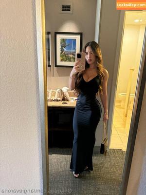 Angie Varona фото #0646