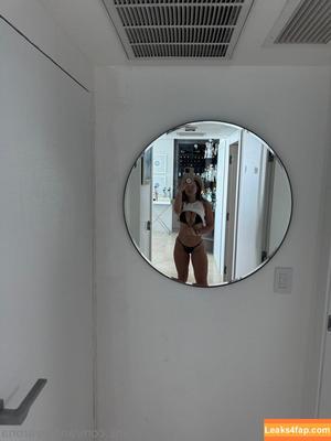 Angie Varona фото #0696