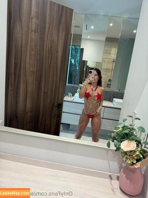 Angie Varona фото #0705