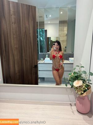 Angie Varona фото #0708