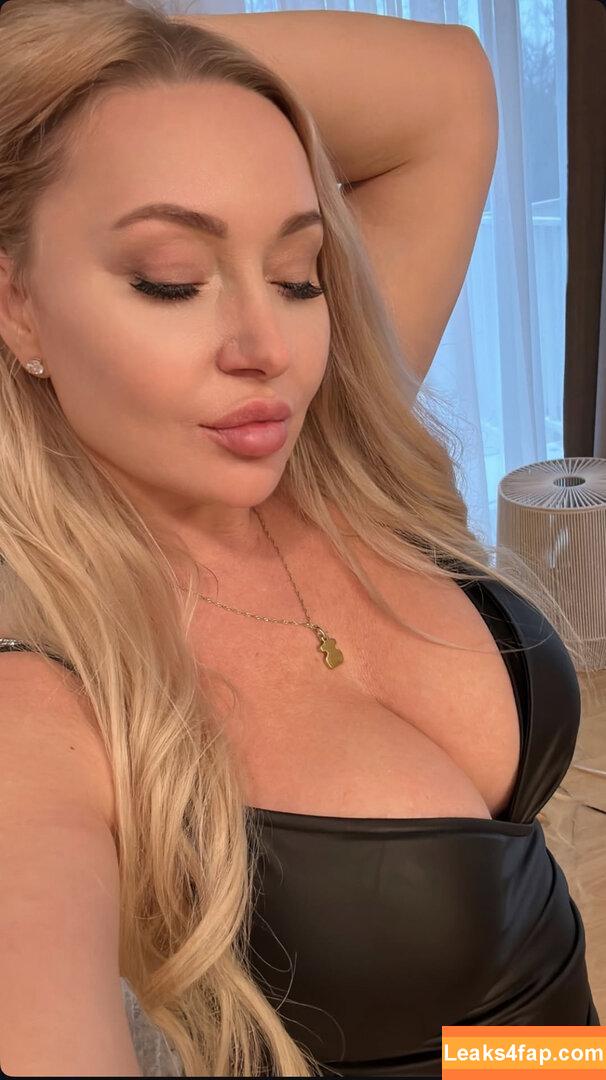 Blonde Curva / blonde.curvy leaked photo photo #0003