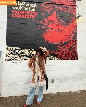 Isabella Ardley photo #0241