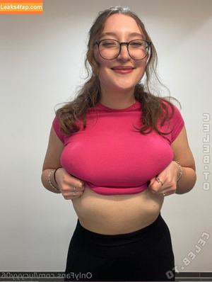 Lucyyy06 photo #0004