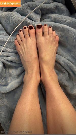 Megan Guthrie фото #0028