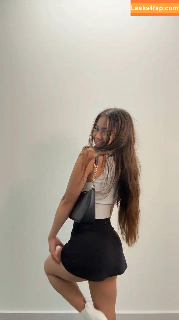 Nina Gessler /  leaked photo photo #0004