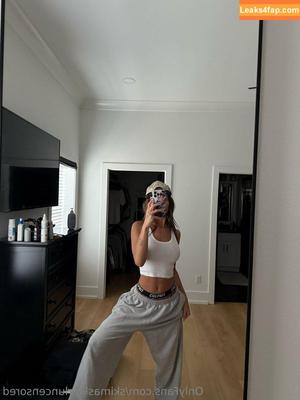 Briana Armbruster photo #0022