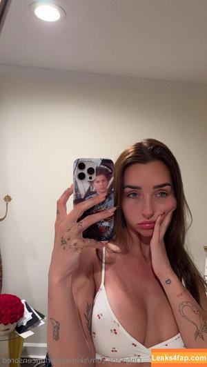 Briana Armbruster photo #0003