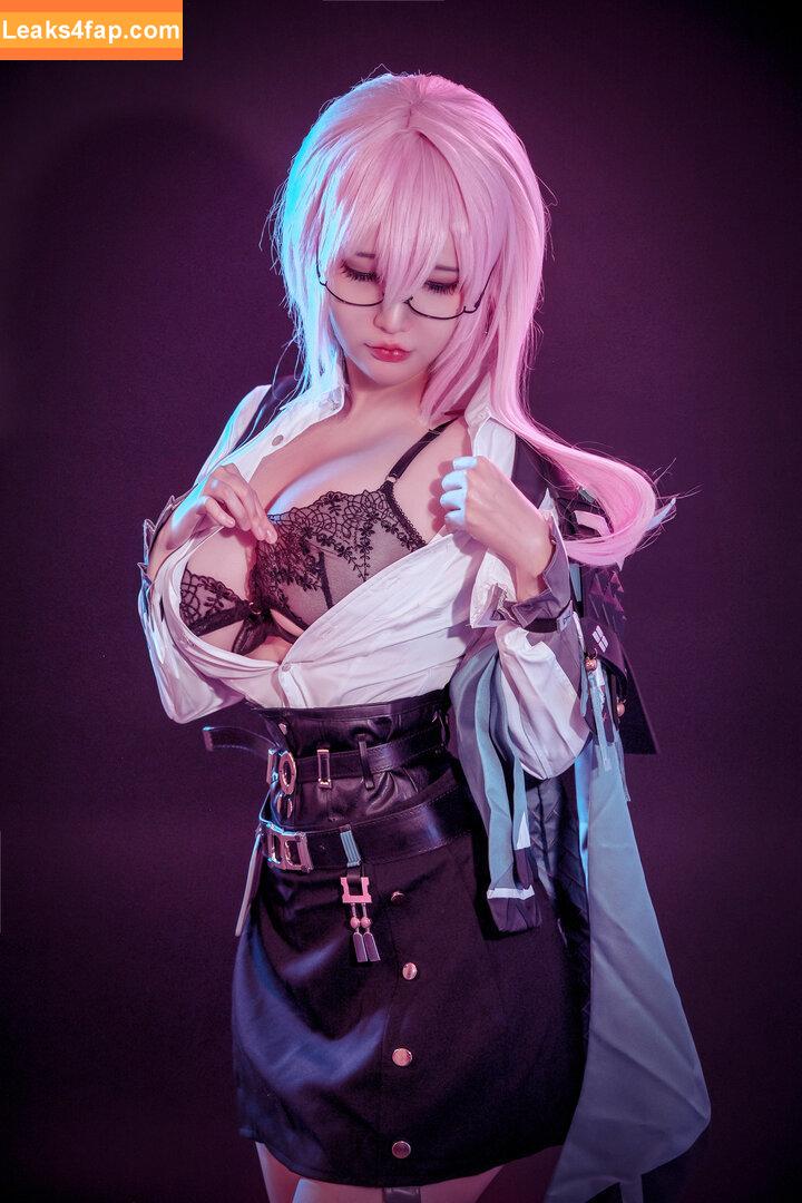 181266 /  leaked photo photo #0221