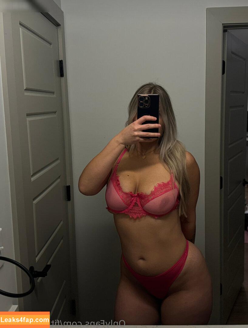 fitlifewith.em /  leaked photo photo #0021