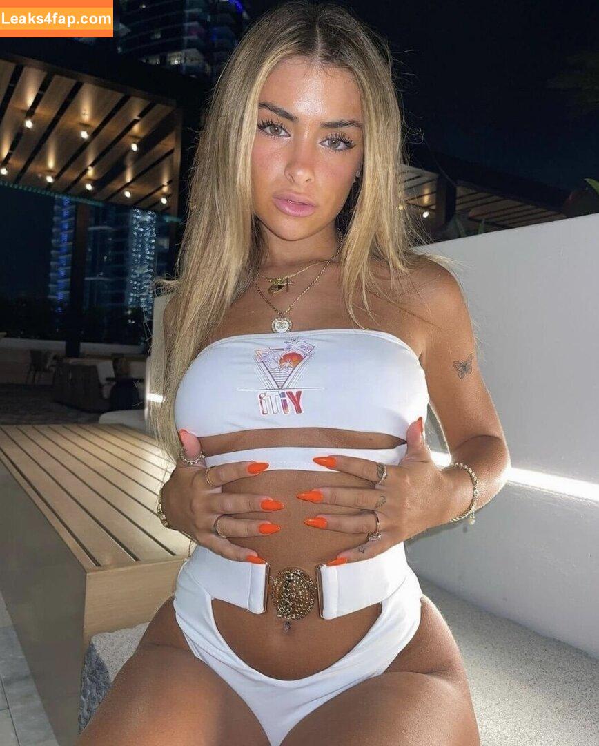 Gabriella Annalisa / uhh_uma leaked photo photo #0010