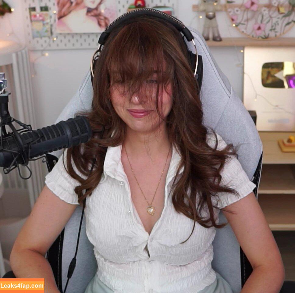 Pokimane / pokimanelol / pokinaneonlyfan слитое фото фото #0068