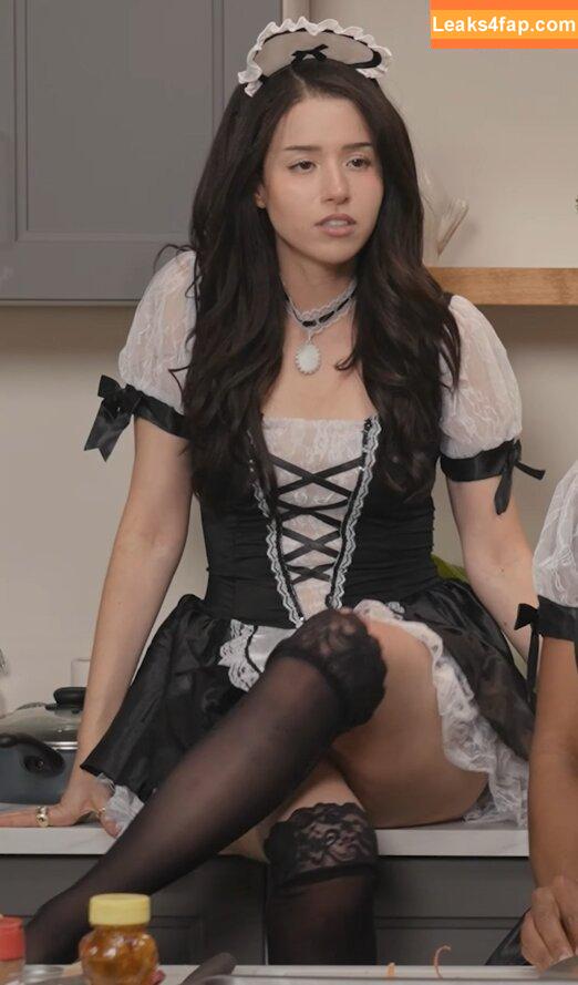 Pokimane / pokimanelol / pokinaneonlyfan leaked photo photo #0207